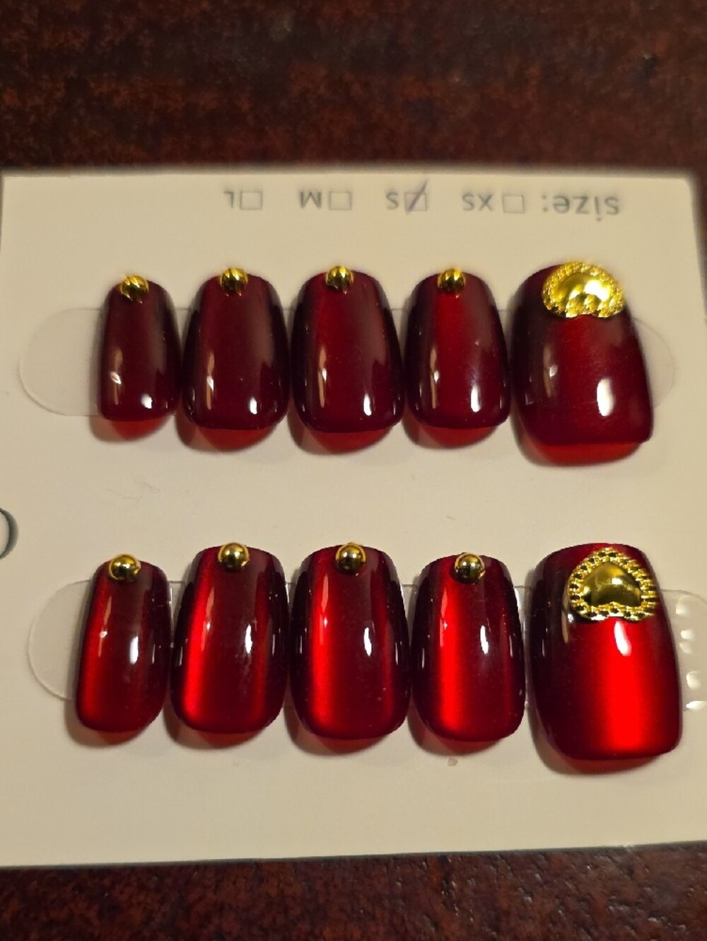 Red Heart Accent Press-On Nail Set - Size Small 2-8-7-8-10 - Picture 3 of 3